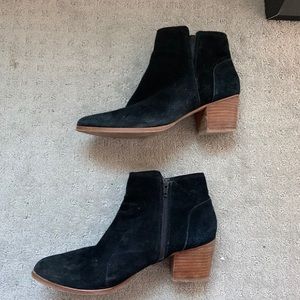Aldo Size 9 Booties Black